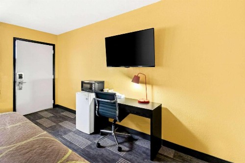 Super 8 by Wyndham Vandalia/Dayton International Airport - image 35