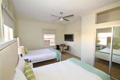 Cadillac Hotel - image 26