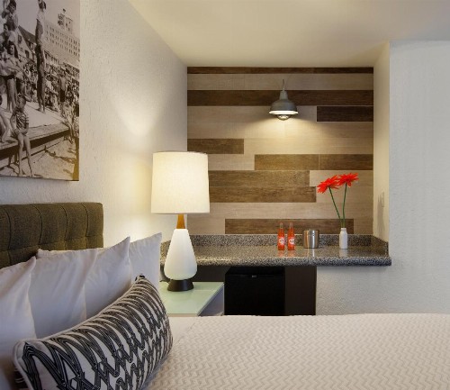 Inn at Venice Beach - image 19