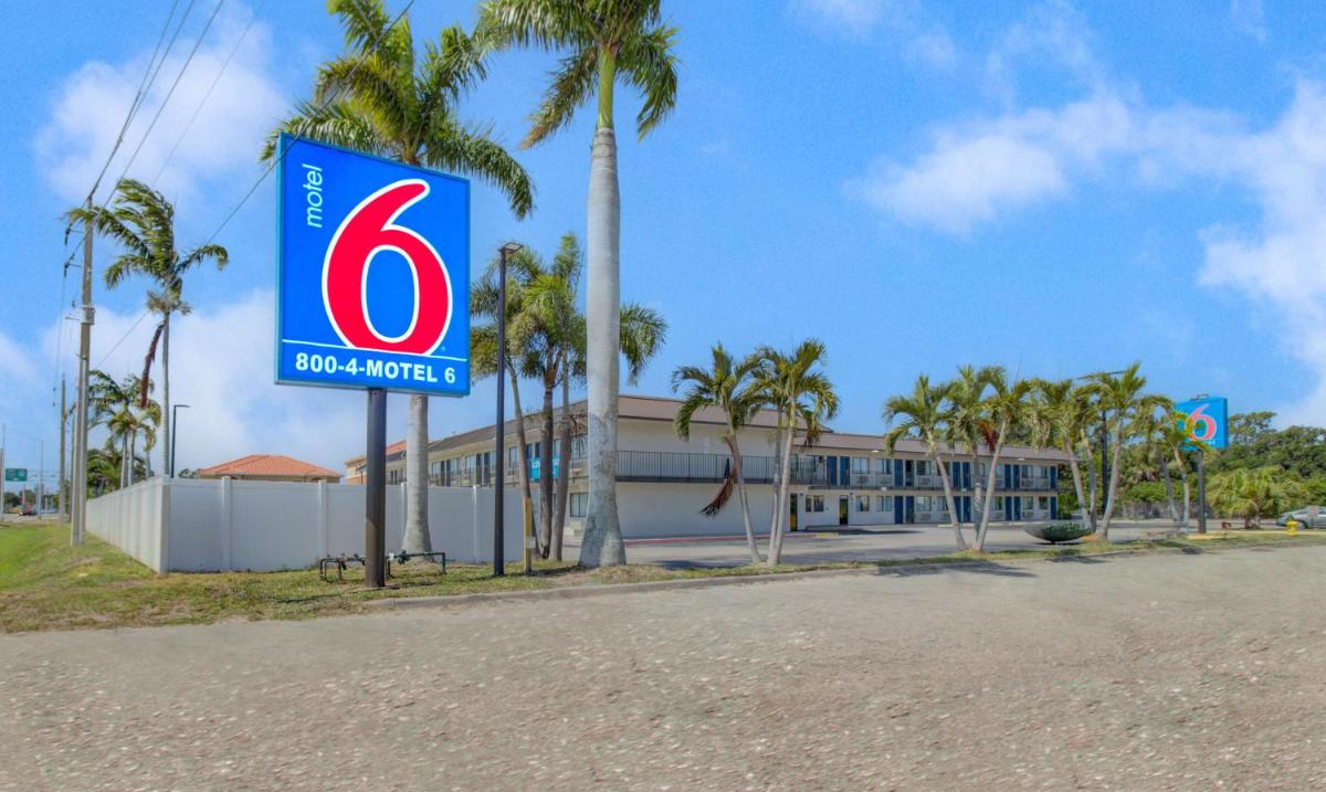 Motel 6-Venice FL - main image