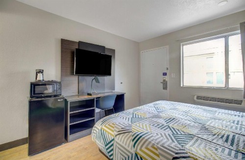 Motel 6-Venice FL - image 7