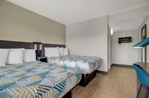 Motel 6-Venice FL - image 8