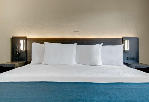 Motel 6-Venice FL - image 10