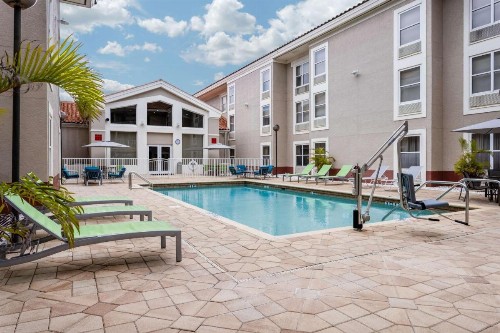 Hampton Inn & Suites Venice Bayside South Sarasota - image 12
