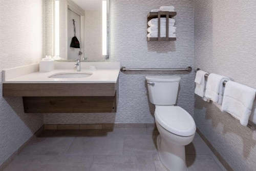 Hampton Inn & Suites Venice Bayside South Sarasota - image 18
