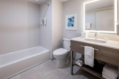 Hampton Inn & Suites Venice Bayside South Sarasota - image 24