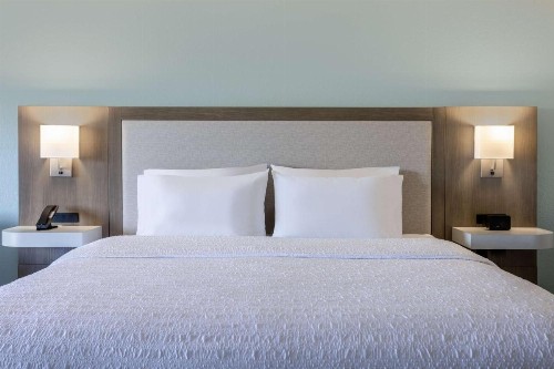 Hampton Inn & Suites Venice Bayside South Sarasota - image 31
