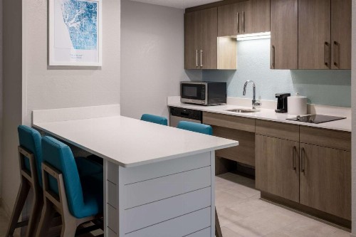 Hampton Inn & Suites Venice Bayside South Sarasota - image 40
