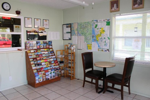 Sunshine Inn & Suites Venice Florida - image 16