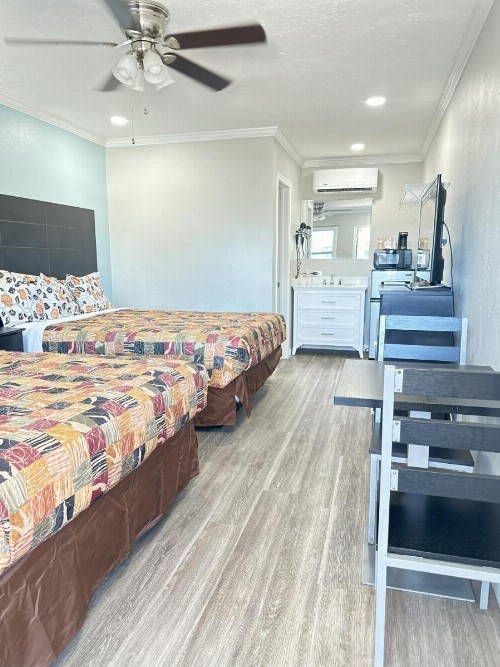 Sunshine Inn & Suites Venice Florida - image 18