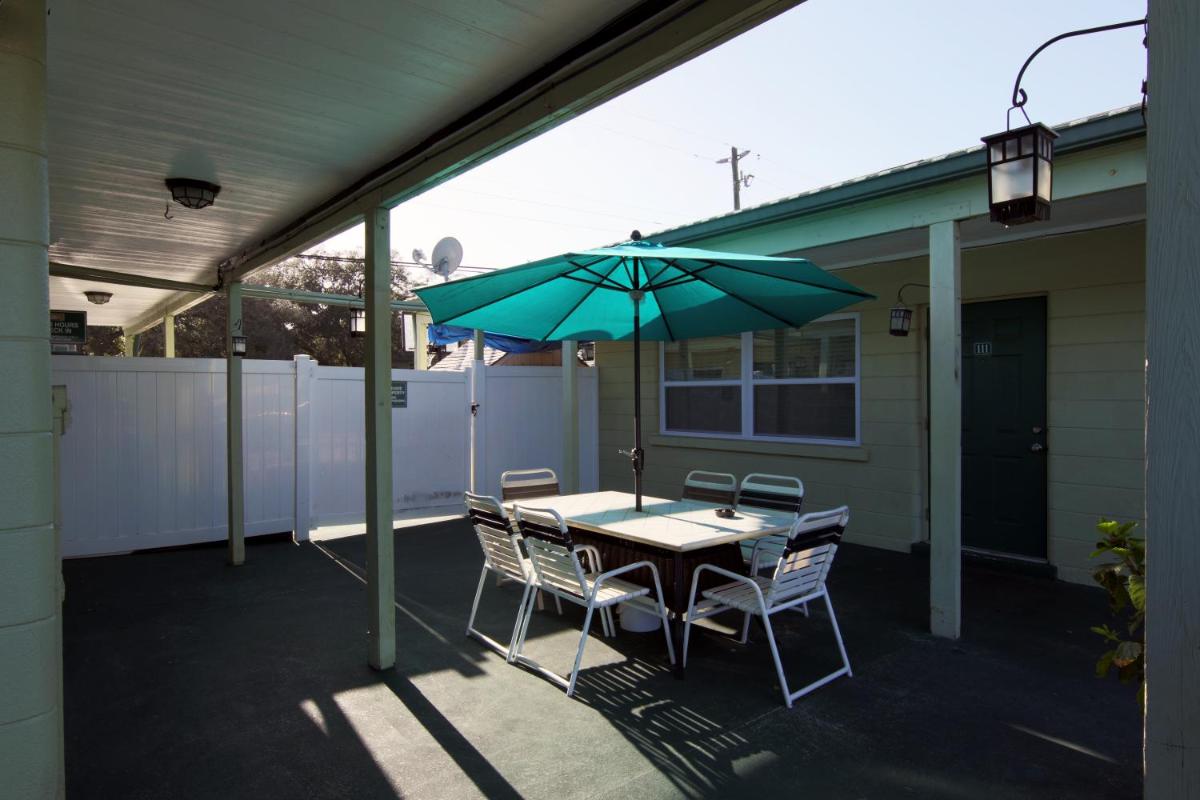Sunshine Inn & Suites Venice Florida - image 2
