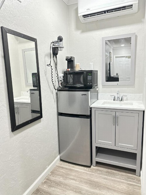 Sunshine Inn & Suites Venice Florida - image 22