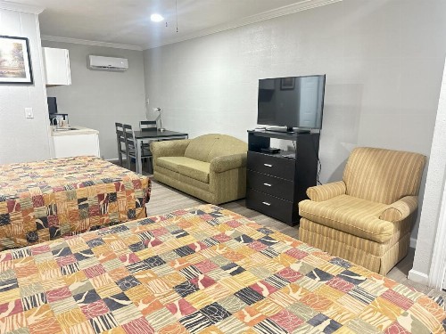 Sunshine Inn & Suites Venice Florida - image 35