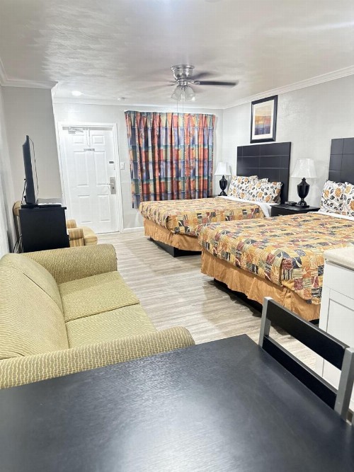 Sunshine Inn & Suites Venice Florida - image 39