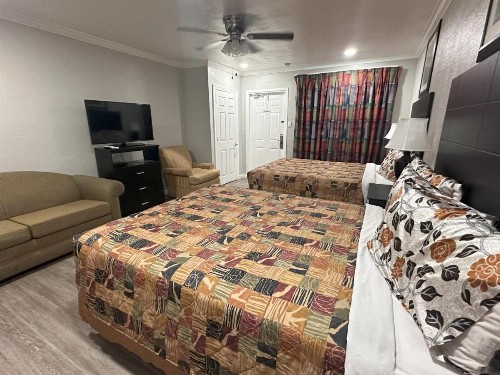 Sunshine Inn & Suites Venice Florida - image 41