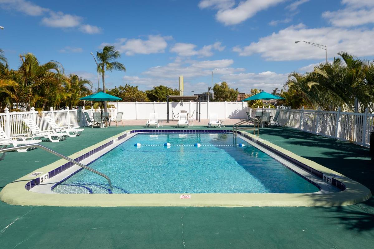 Sunshine Inn & Suites Venice Florida - image 5