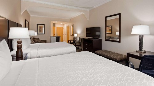 Best Western Plus Ambassador Suites Venice - image 28