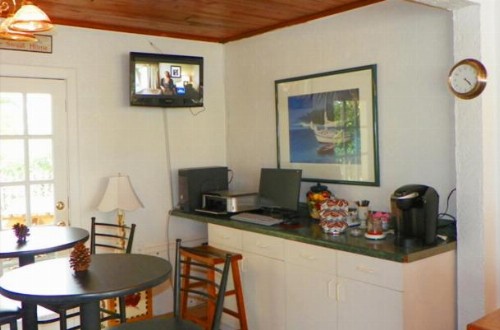 Island Breeze Inn - Venice - image 25