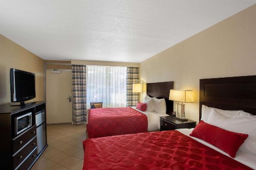 Ramada by Wyndham Venice Hotel Venezia - image 2