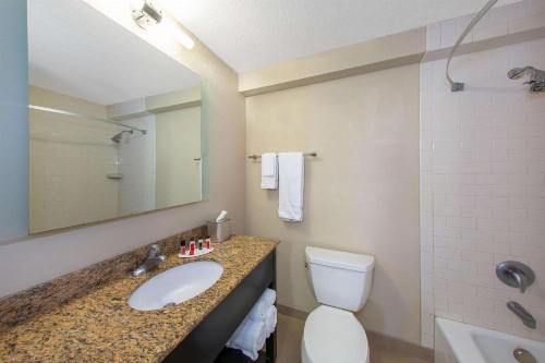 Ramada by Wyndham Venice Hotel Venezia - image 50