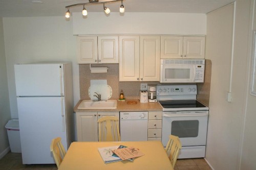 Tropical Villas Of Venice Beach - image 10