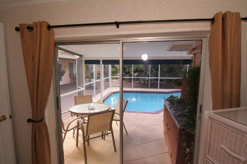 Tropical Villas Of Venice Beach - image 17
