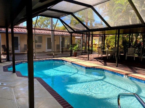 Tropical Villas Of Venice Beach - image 24