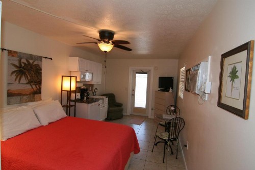 Tropical Villas Of Venice Beach - image 34