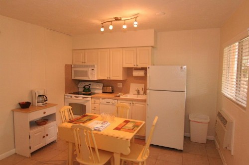 Tropical Villas Of Venice Beach - image 37