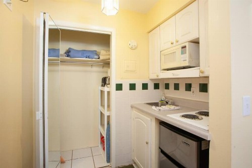 Venice Villas * Studio #49 - image 6