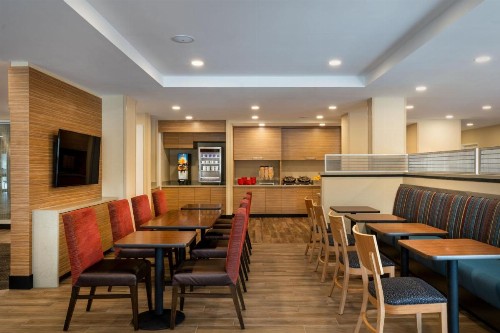TownePlace Suites By Marriott Venice - image 12