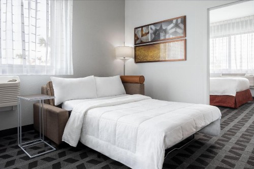 TownePlace Suites By Marriott Venice - image 5