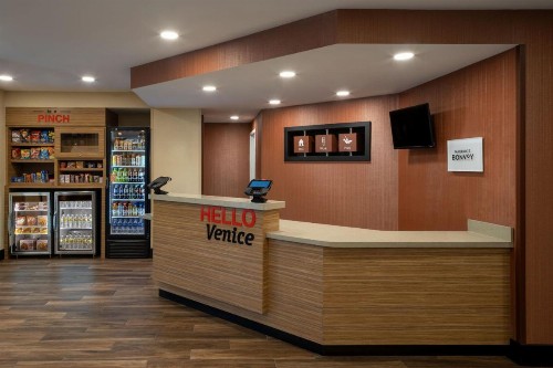 TownePlace Suites By Marriott Venice - image 6