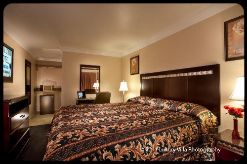 Crystal Lodge Motel - image 31