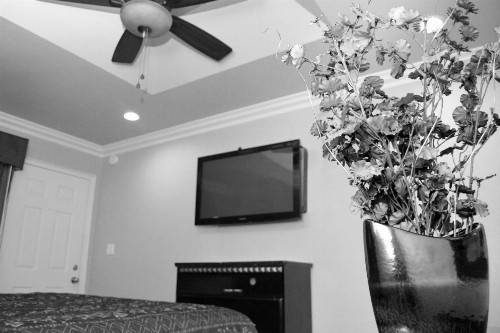 Crystal Lodge Motel - image 39