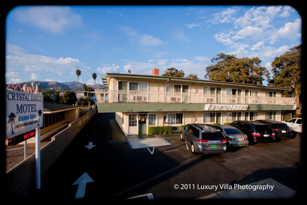 Crystal Lodge Motel - image 7