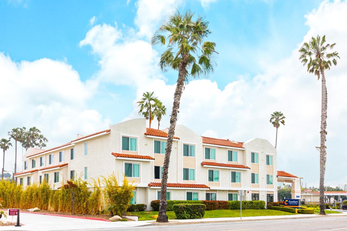 Comfort Inn & Suites Ventura Beach - image 2
