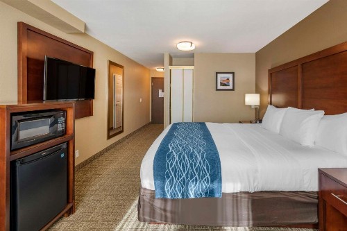 Comfort Inn & Suites Ventura Beach - image 22