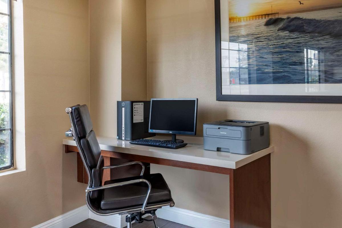 Comfort Inn & Suites Ventura Beach - image 7