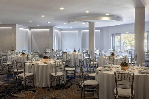Ventura Beach Marriott - image 34
