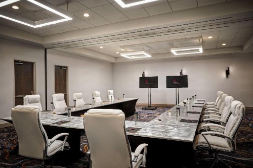 Ventura Beach Marriott - image 36