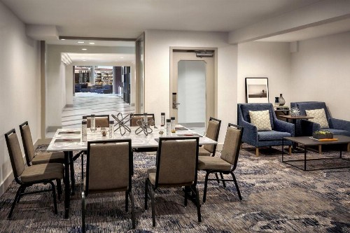 Ventura Beach Marriott - image 39