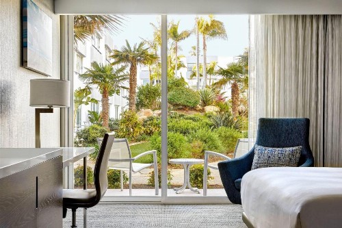 Ventura Beach Marriott - image 5