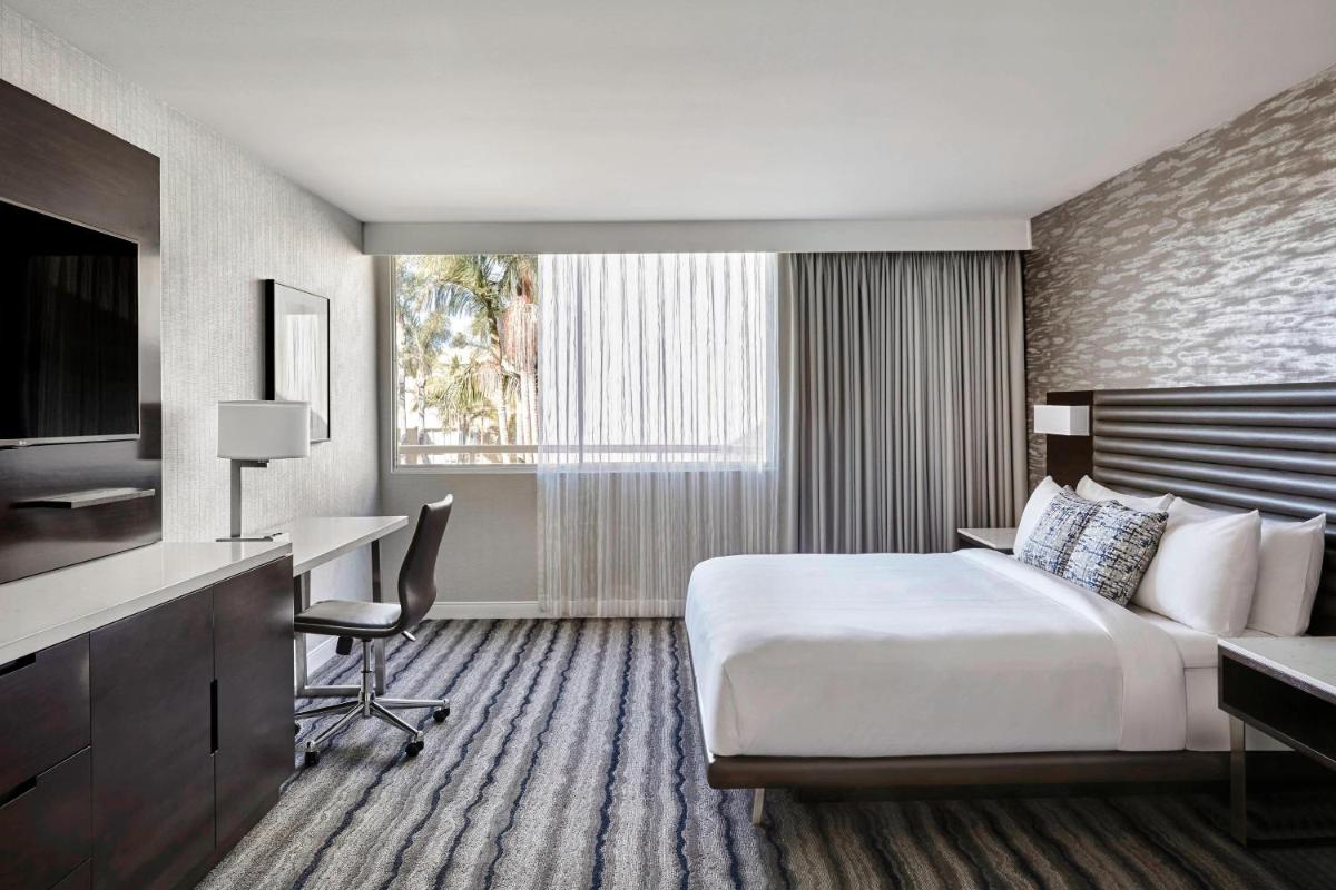 Ventura Beach Marriott - image 6