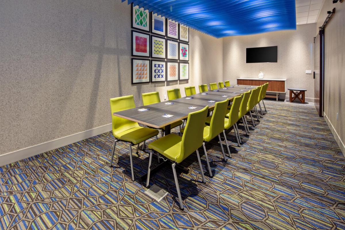 Holiday Inn Express Hotel & Suites Ventura Harbor an IHG Hotel - image 7