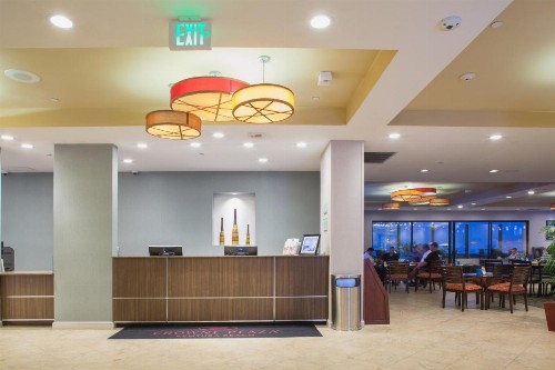 Crowne Plaza Hotel Ventura Beach an IHG Hotel - image 43