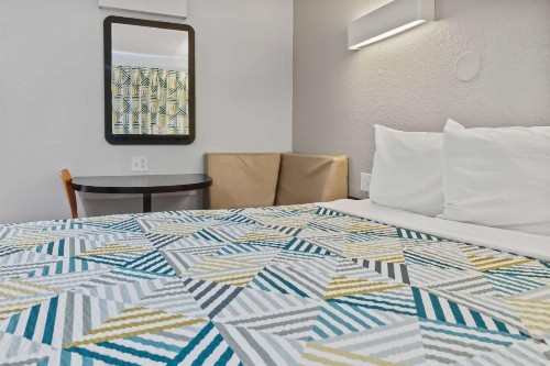 Motel 6-Ventura CA - Beach - image 10
