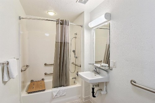 Motel 6-Ventura CA - South - image 16