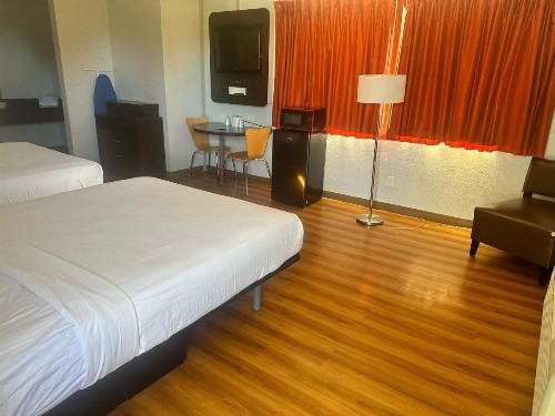 Motel 6-Ventura CA - South - image 37