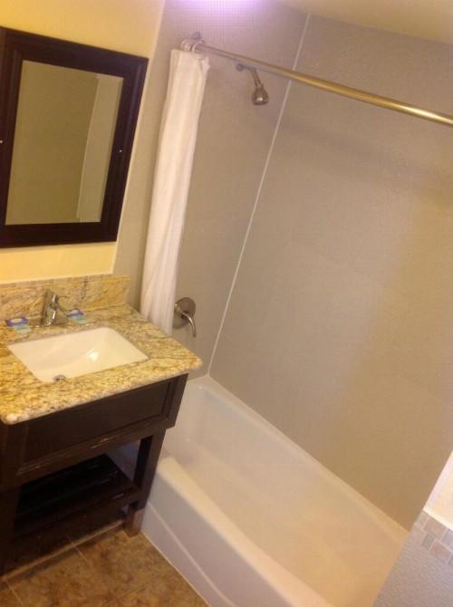 Bayshore Inn Ventura - image 13